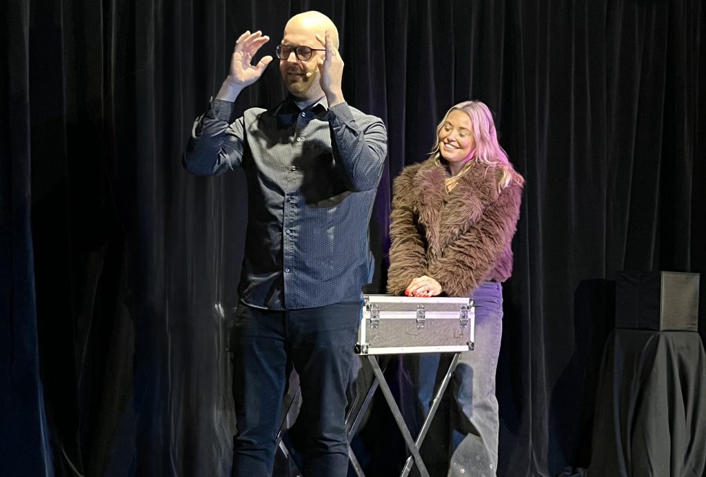 10 Things to Expect at a Great Magic Show — And Why Your Corporate Event Needs One